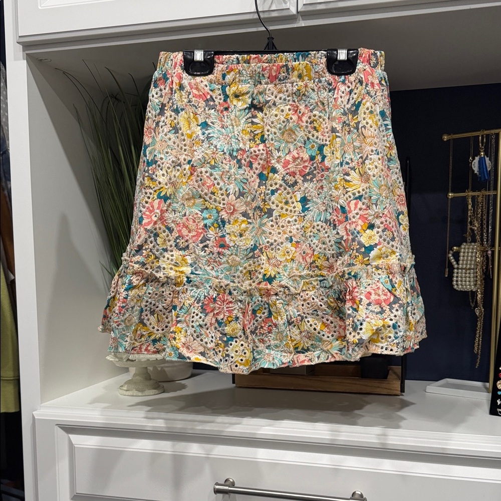Solitaire clothing Floral Eyelet Ruffle Mini Skirt - Cream Multi SZ Small